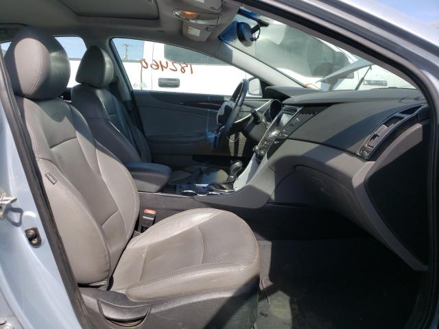 Photo 4 VIN: 5NPEC4AC1BH123437 - HYUNDAI SONATA SE 