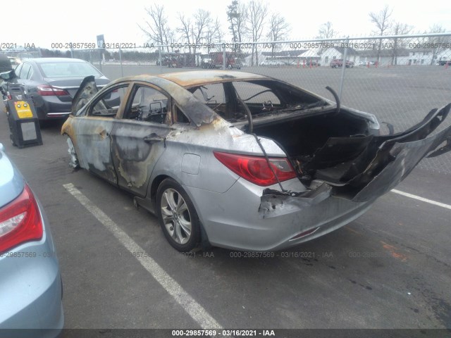 Photo 2 VIN: 5NPEC4AC1BH126547 - HYUNDAI SONATA 