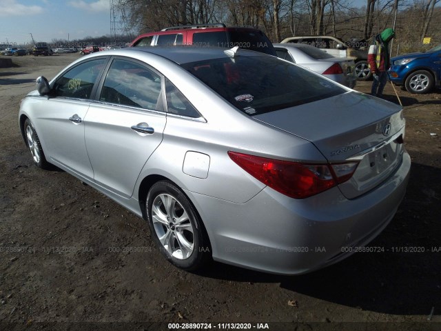 Photo 2 VIN: 5NPEC4AC1BH142523 - HYUNDAI SONATA 