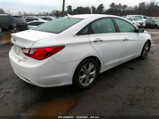 Photo 3 VIN: 5NPEC4AC1BH182794 - HYUNDAI SONATA 