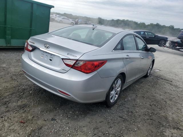 Photo 2 VIN: 5NPEC4AC1BH197201 - HYUNDAI SONATA SE 