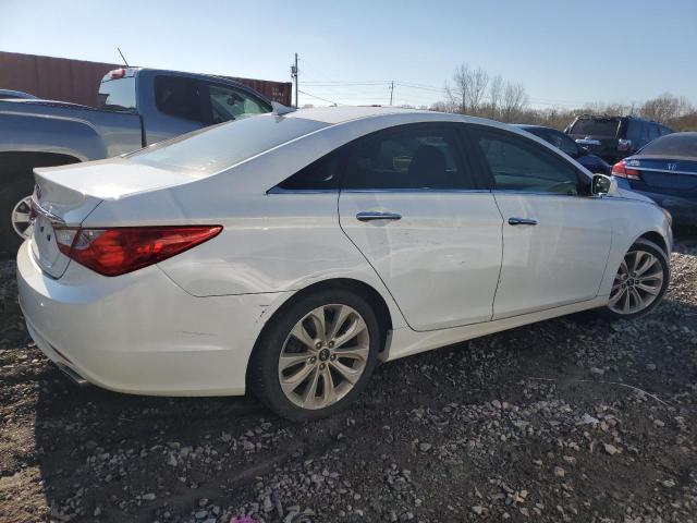 Photo 2 VIN: 5NPEC4AC1BH235011 - HYUNDAI SONATA 