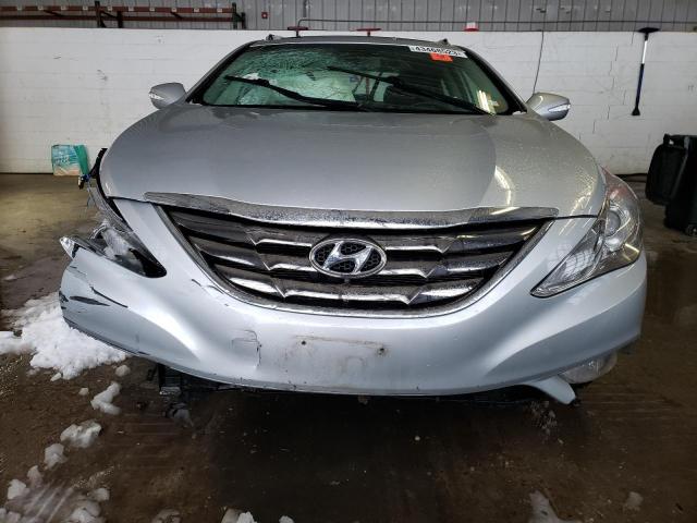 Photo 4 VIN: 5NPEC4AC1BH235610 - HYUNDAI SONATA SE 