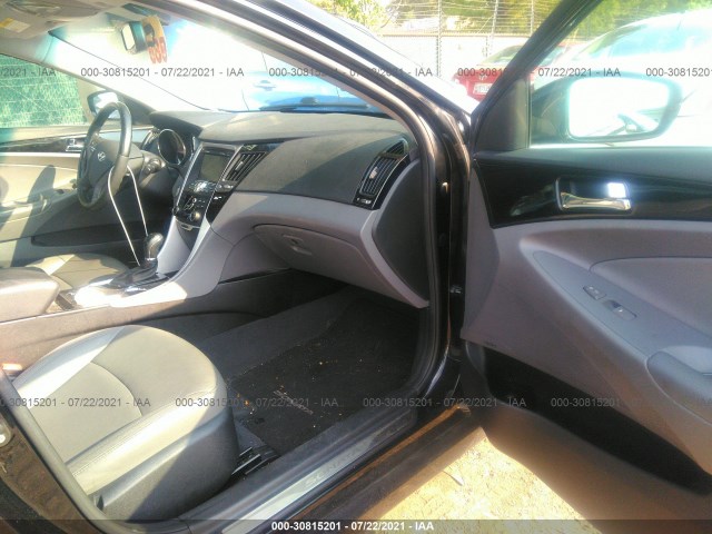 Photo 4 VIN: 5NPEC4AC1BH249507 - HYUNDAI SONATA 