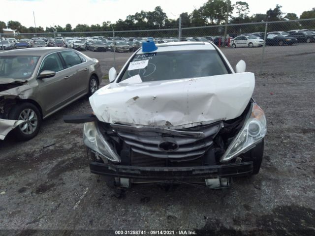 Photo 5 VIN: 5NPEC4AC1BH258157 - HYUNDAI SONATA 