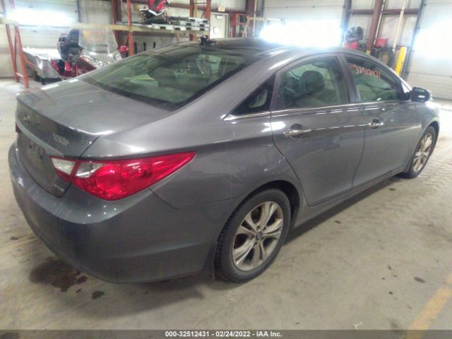 Photo 3 VIN: 5NPEC4AC1CH310291 - HYUNDAI SONATA 