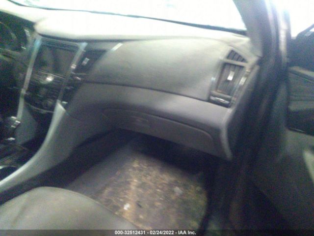 Photo 4 VIN: 5NPEC4AC1CH310291 - HYUNDAI SONATA 