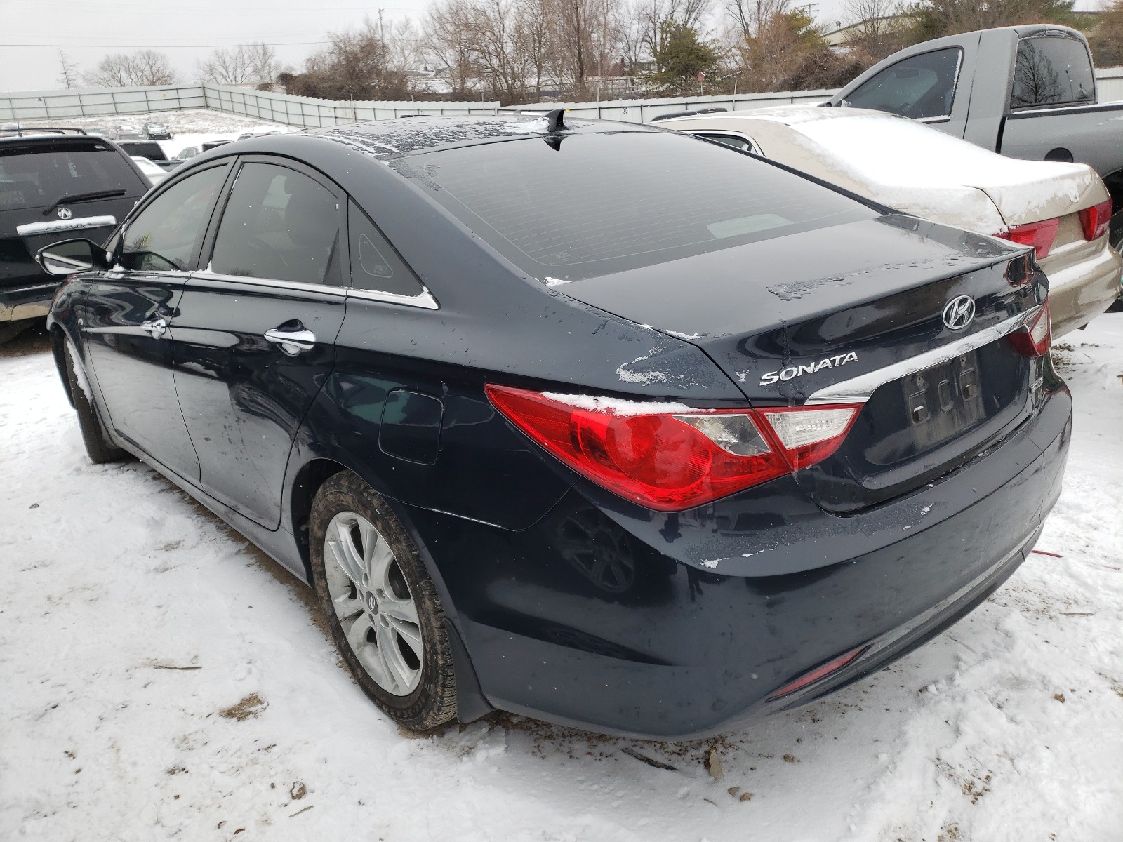 Photo 2 VIN: 5NPEC4AC1CH357272 - HYUNDAI SONATA SE 