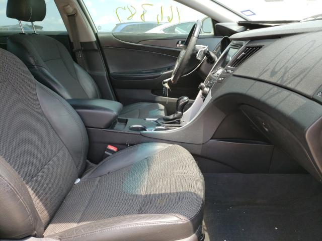 Photo 4 VIN: 5NPEC4AC1CH366733 - HYUNDAI SONATA SE 