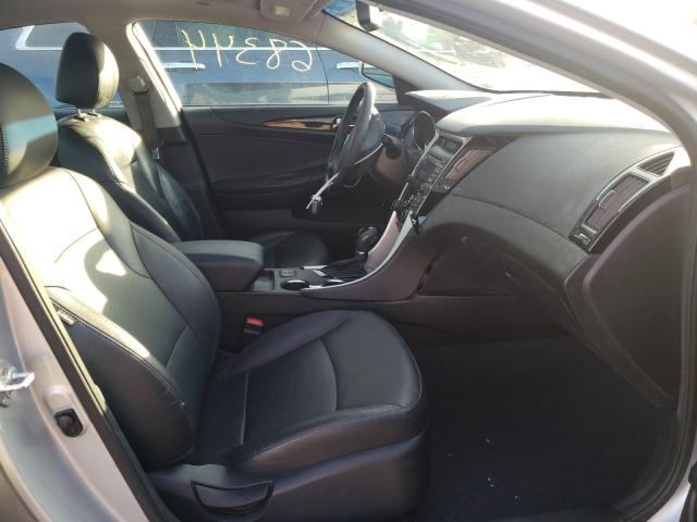 Photo 4 VIN: 5NPEC4AC1CH373603 - HYUNDAI SONATA SE 