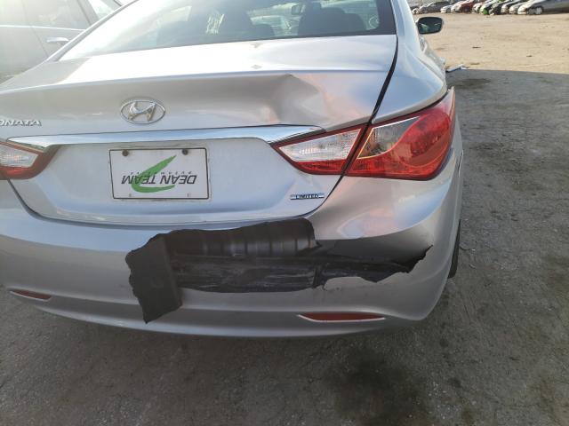 Photo 8 VIN: 5NPEC4AC1CH373603 - HYUNDAI SONATA SE 