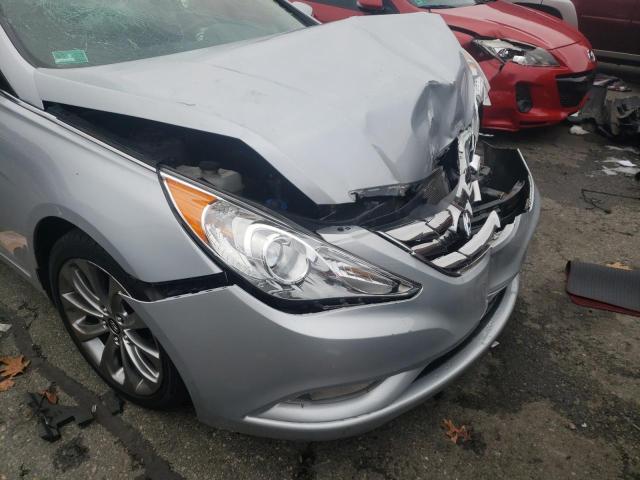 Photo 8 VIN: 5NPEC4AC1CH442189 - HYUNDAI SONATA SE 