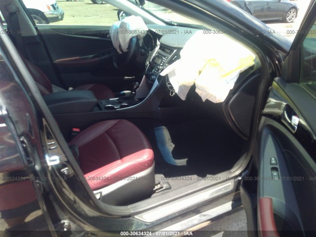 Photo 4 VIN: 5NPEC4AC1CH457307 - HYUNDAI SONATA 