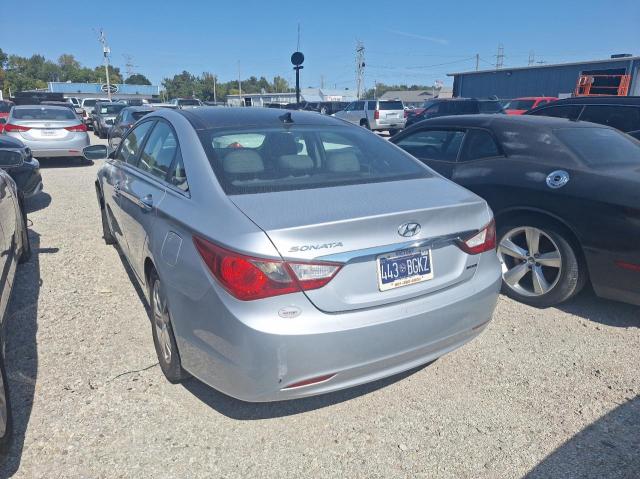 Photo 2 VIN: 5NPEC4AC1CH470526 - HYUNDAI SONATA SE 