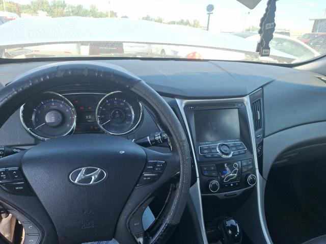 Photo 8 VIN: 5NPEC4AC1CH470526 - HYUNDAI SONATA SE 