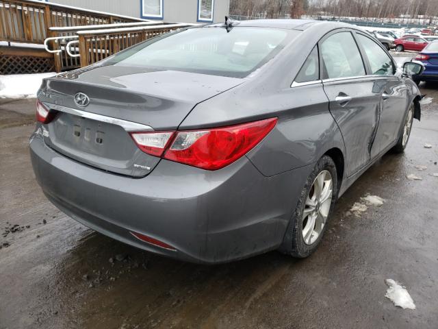 Photo 3 VIN: 5NPEC4AC1CH485673 - HYUNDAI SONATA SE 