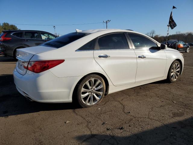 Photo 2 VIN: 5NPEC4AC1DH597083 - HYUNDAI SONATA 