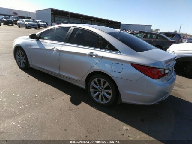 Photo 2 VIN: 5NPEC4AC1DH608177 - HYUNDAI SONATA 