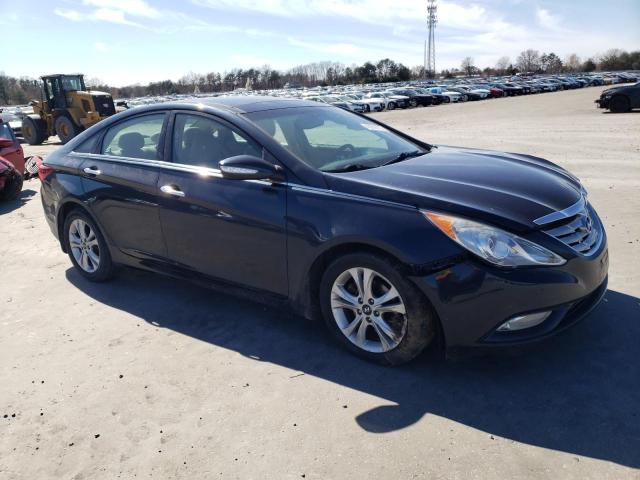 Photo 3 VIN: 5NPEC4AC1DH608213 - HYUNDAI SONATA SE 