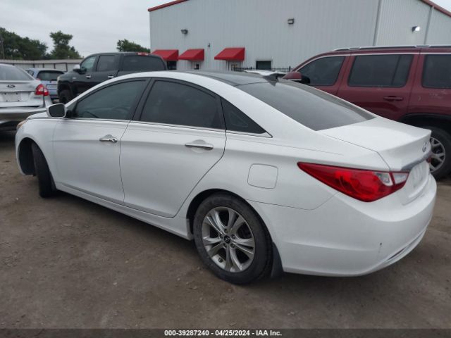 Photo 2 VIN: 5NPEC4AC1DH621821 - HYUNDAI SONATA 