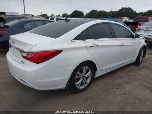 Photo 3 VIN: 5NPEC4AC1DH621821 - HYUNDAI SONATA 