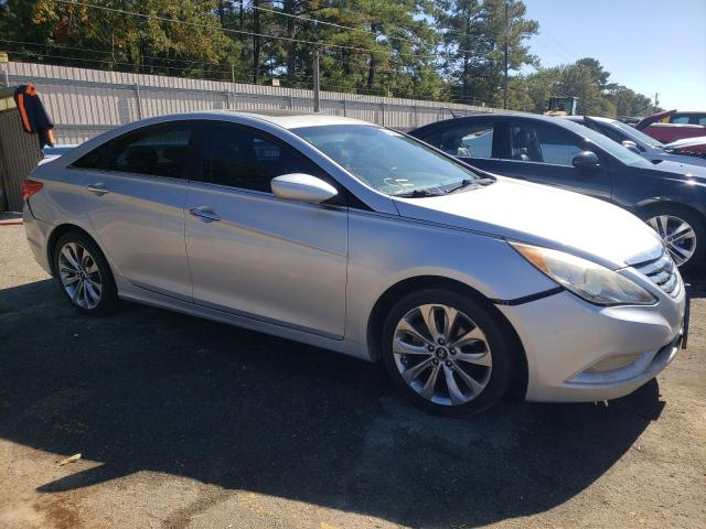 Photo 3 VIN: 5NPEC4AC1DH628722 - HYUNDAI SONATA 