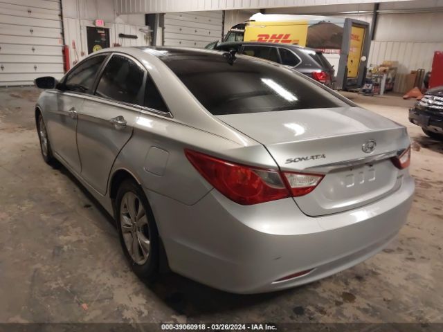 Photo 2 VIN: 5NPEC4AC1DH629899 - HYUNDAI SONATA 