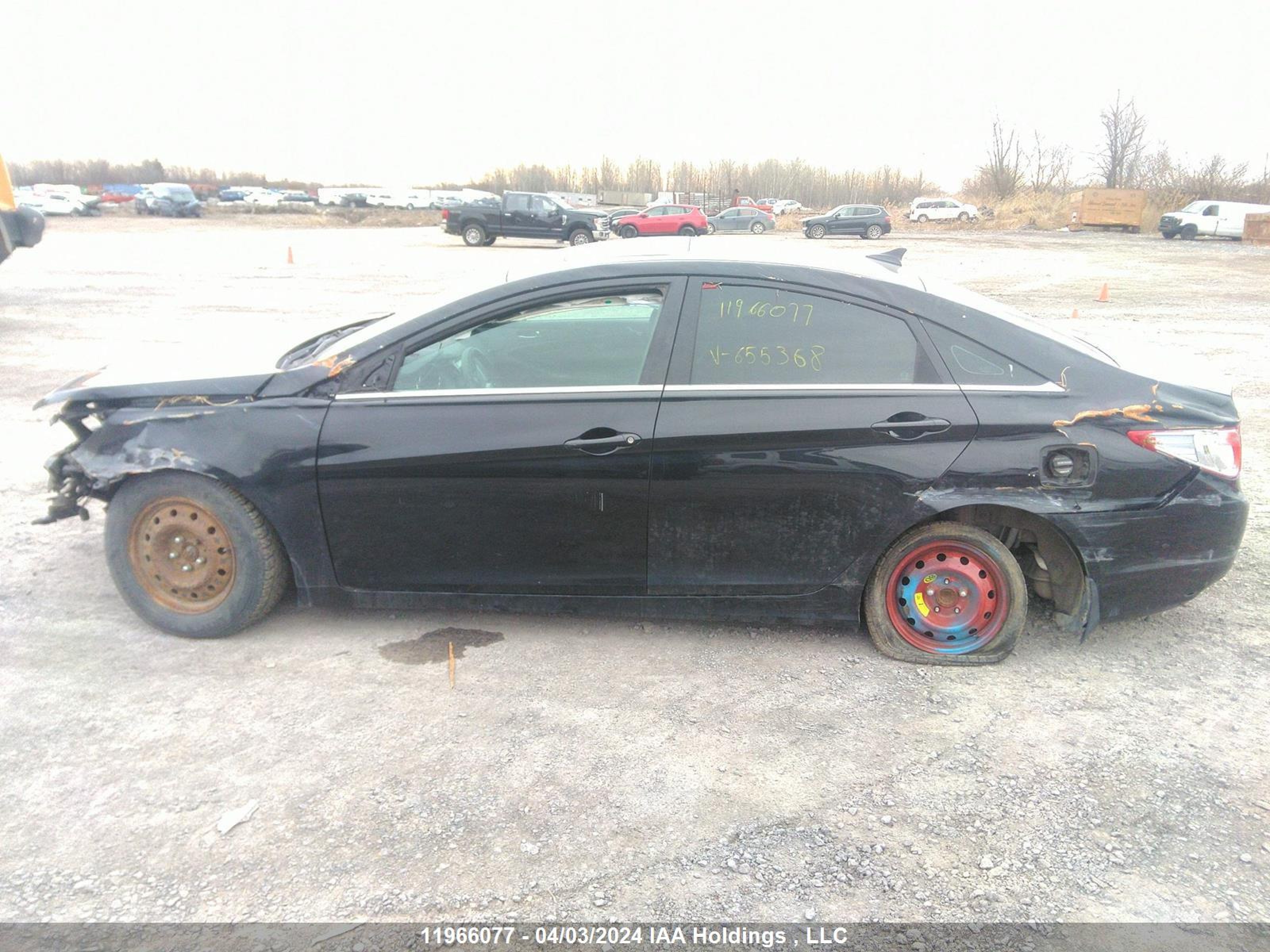 Photo 14 VIN: 5NPEC4AC1DH655368 - HYUNDAI SONATA 