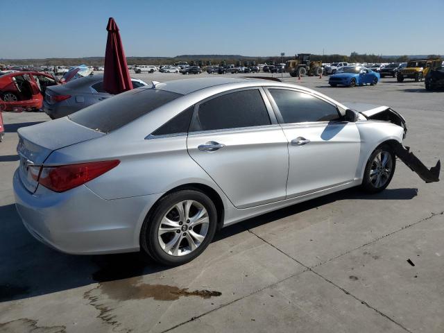 Photo 2 VIN: 5NPEC4AC1DH678987 - HYUNDAI SONATA SE 