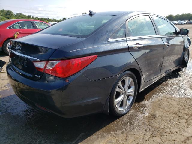 Photo 3 VIN: 5NPEC4AC1DH685390 - HYUNDAI SONATA SE 