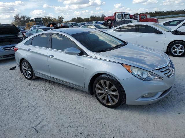 Photo 3 VIN: 5NPEC4AC1DH724107 - HYUNDAI SONATA SE 