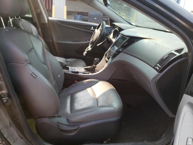 Photo 4 VIN: 5NPEC4AC1DH770925 - HYUNDAI SONATA SE 