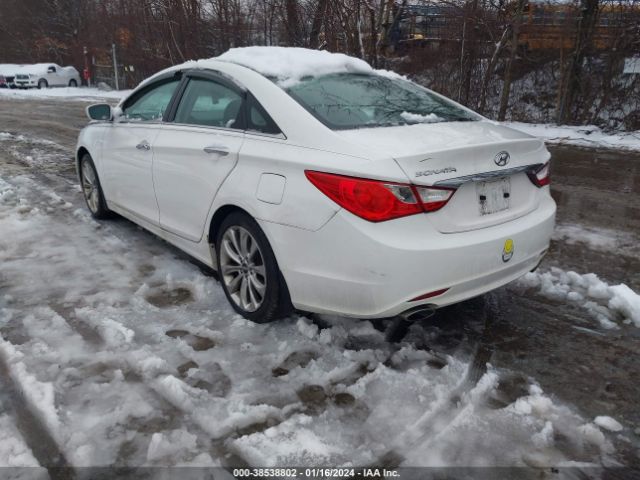 Photo 2 VIN: 5NPEC4AC1DH803860 - HYUNDAI SONATA 