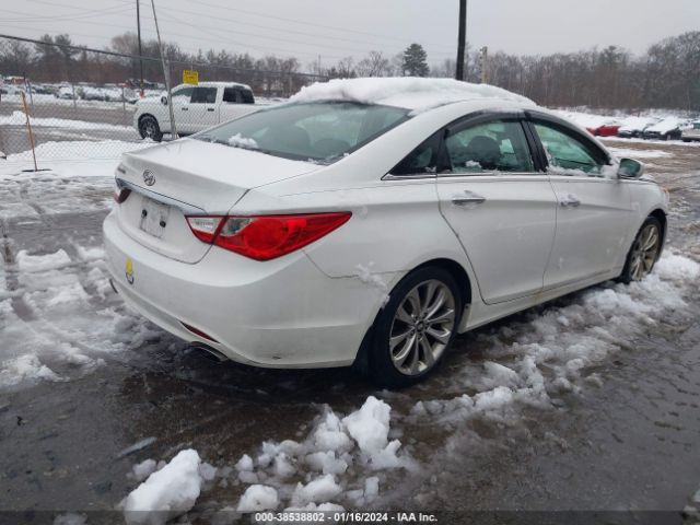 Photo 3 VIN: 5NPEC4AC1DH803860 - HYUNDAI SONATA 