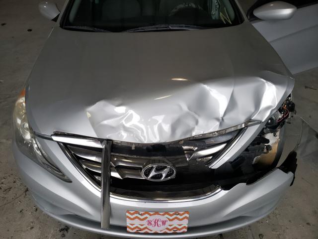 Photo 6 VIN: 5NPEC4AC1DH808055 - HYUNDAI SONATA SE 