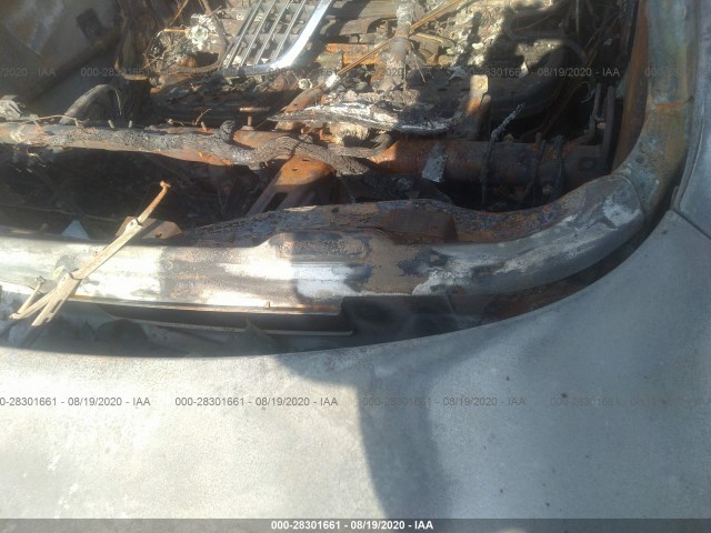 Photo 8 VIN: 5NPEC4AC2BH001167 - HYUNDAI SONATA 