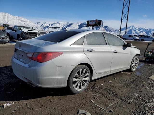 Photo 2 VIN: 5NPEC4AC2BH001444 - HYUNDAI SONATA SE 