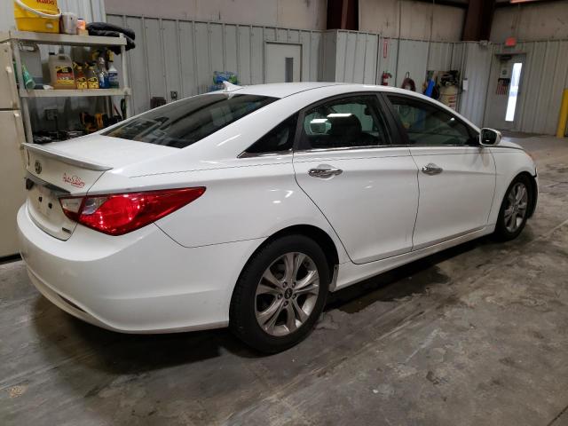 Photo 2 VIN: 5NPEC4AC2BH001850 - HYUNDAI SONATA SE 