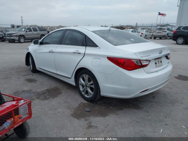 Photo 2 VIN: 5NPEC4AC2BH010936 - HYUNDAI SONATA 