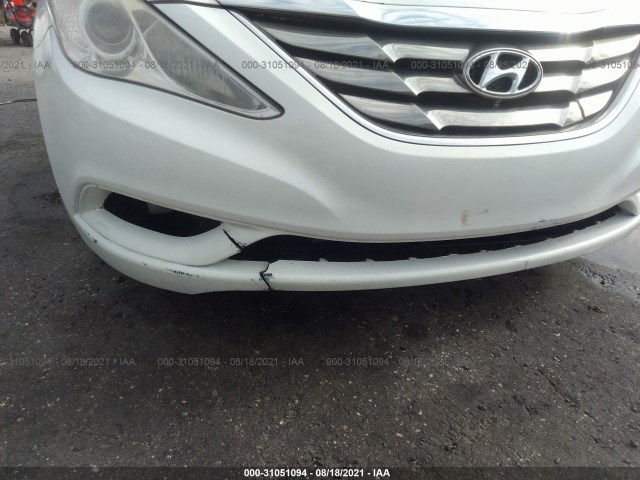 Photo 5 VIN: 5NPEC4AC2BH017126 - HYUNDAI SONATA 