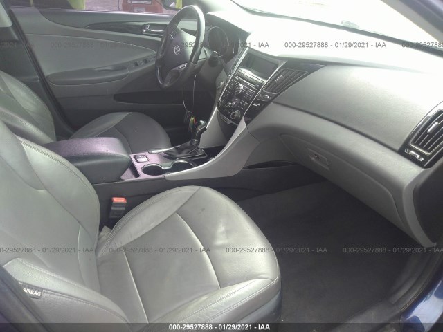 Photo 4 VIN: 5NPEC4AC2BH025260 - HYUNDAI SONATA 