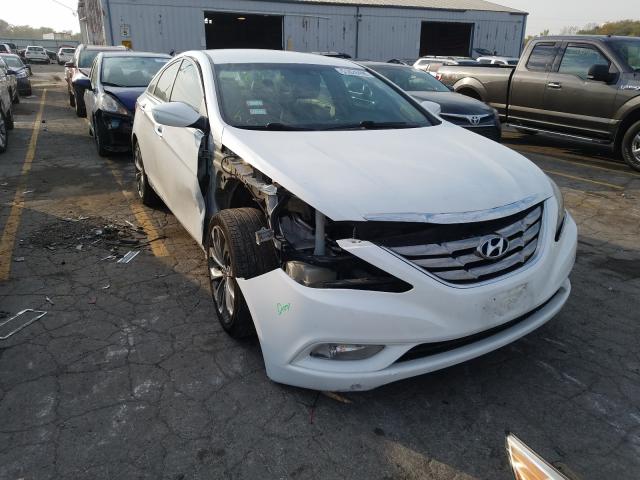 Photo 0 VIN: 5NPEC4AC2BH074670 - HYUNDAI SONATA SE 