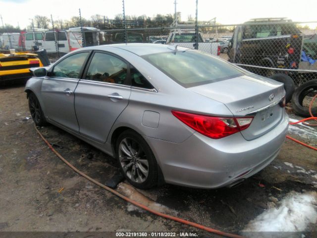 Photo 2 VIN: 5NPEC4AC2BH117372 - HYUNDAI SONATA 