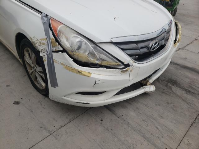 Photo 8 VIN: 5NPEC4AC2BH141784 - HYUNDAI SONATA SE 