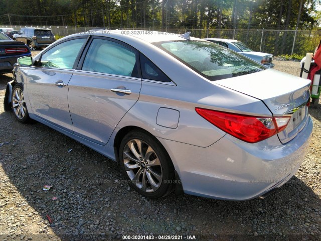 Photo 2 VIN: 5NPEC4AC2BH142045 - HYUNDAI SONATA 