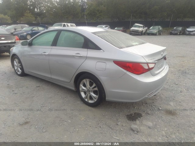 Photo 2 VIN: 5NPEC4AC2BH155197 - HYUNDAI SONATA 