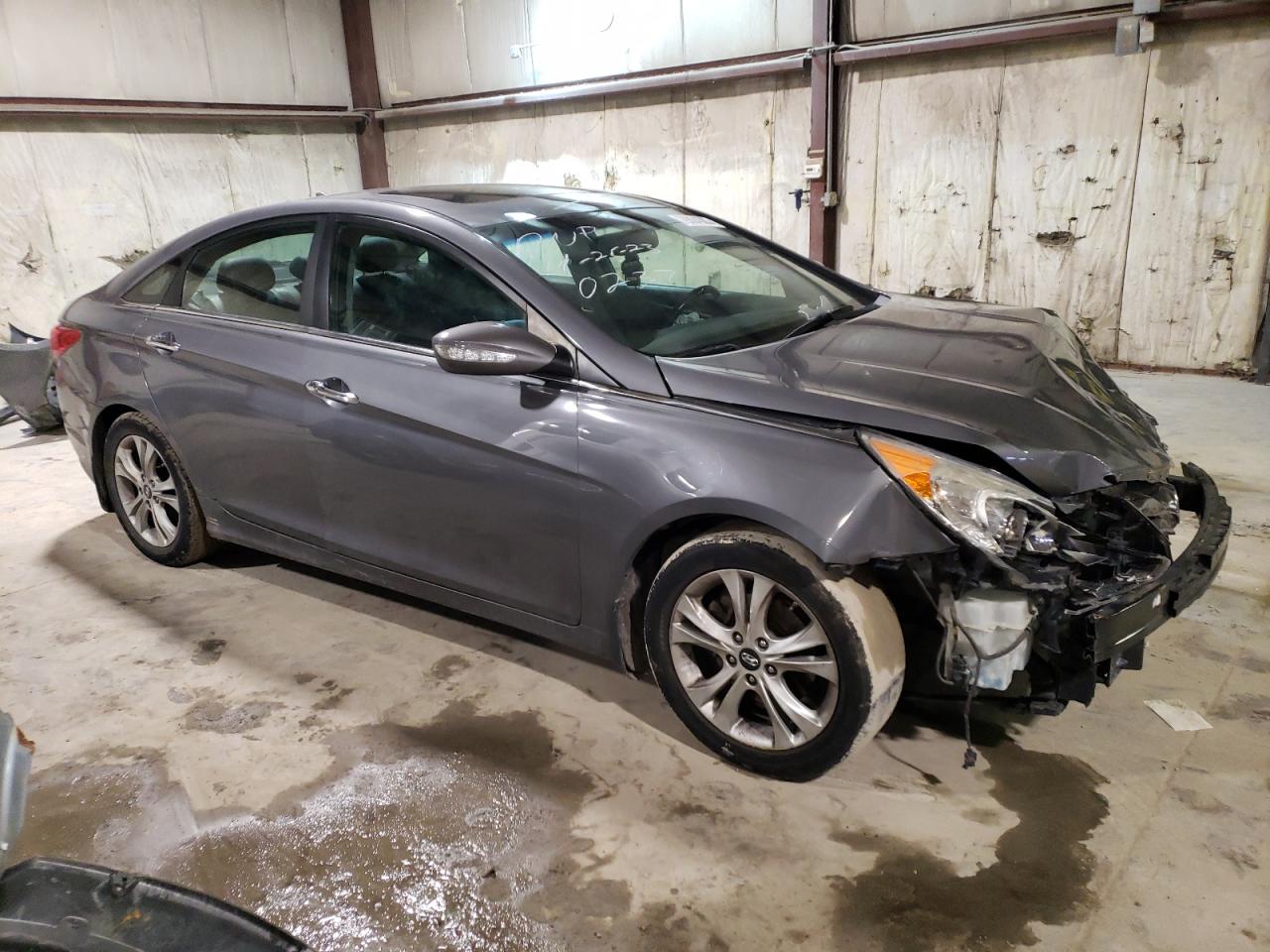 Photo 3 VIN: 5NPEC4AC2BH160237 - HYUNDAI SONATA 