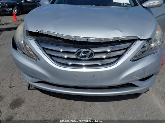 Photo 5 VIN: 5NPEC4AC2BH198132 - HYUNDAI SONATA 