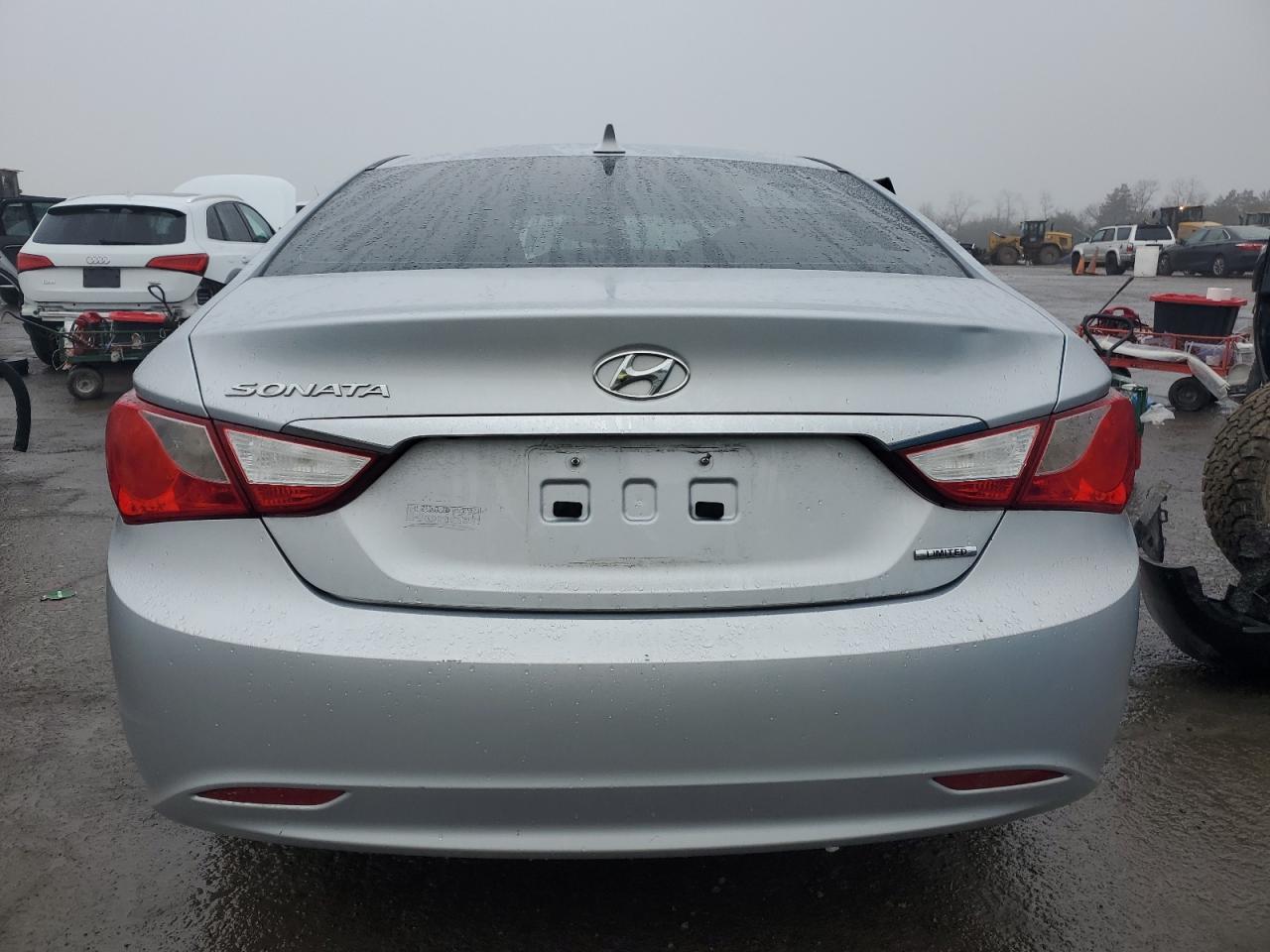 Photo 5 VIN: 5NPEC4AC2BH227001 - HYUNDAI SONATA 