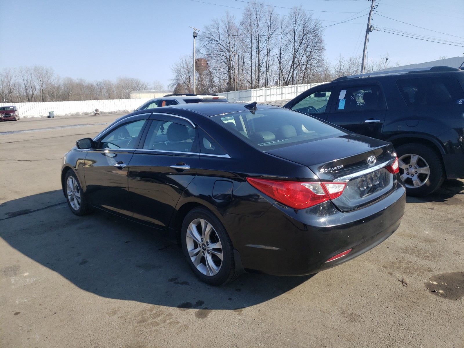 Photo 2 VIN: 5NPEC4AC2BH229850 - HYUNDAI SONATA LIM 